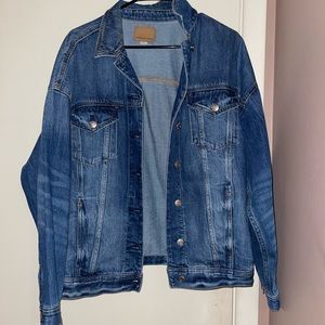 Oversized American eagle jean jacket worn twice